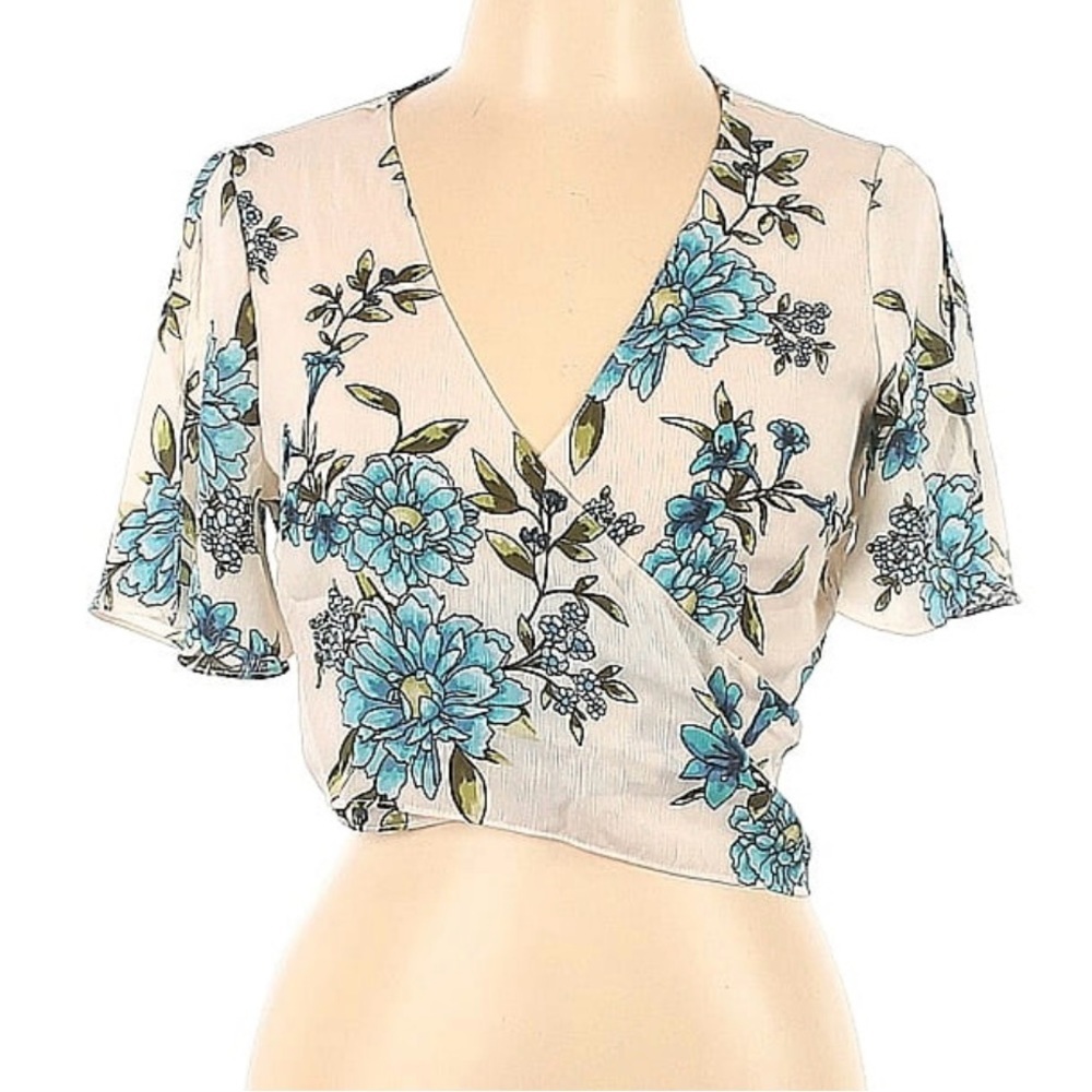 NWT En Crème Wrap Crop Floral Blouse - Picture 6 of 6